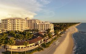 Naples Beach Club, A Four Seasons Resort